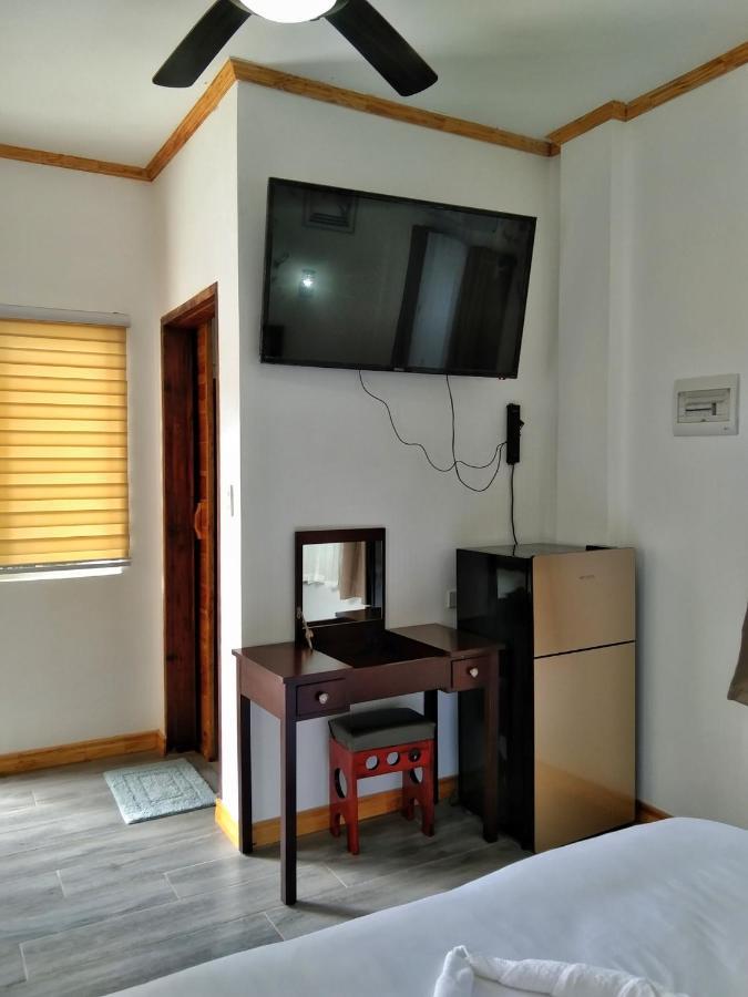 Tequila Cove Bed & Breakfast Panglao Bagian luar foto