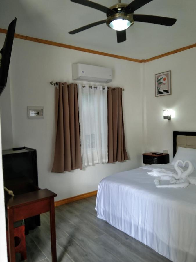 Tequila Cove Bed & Breakfast Panglao Bagian luar foto